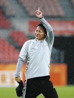 サッカー日本男子は香港に競り勝ち、大岩ジャパン白星発進　シュート23本も2得点と決定力欠いたチームに指揮官は「2戦目に向けて修正」【アジア大会】