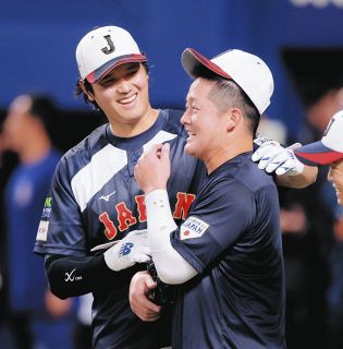 ◇岩田剛典、スーツ姿【写真】：中日スポーツ・東京中日スポーツ