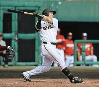 ニスの塗り方、塗る回数、色…元広島・前田智徳さんの細かすぎるバット