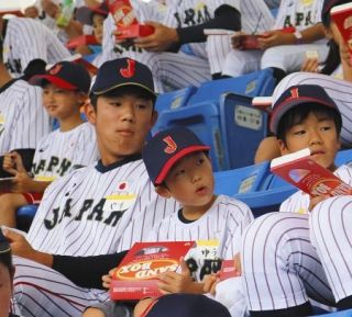 星稜・奥川、野球少年に「やすくん」と呼ばれる　試合前に「みらいの侍」プロジェクト