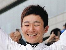 菊沢一樹騎手、JRA通算100勝達成 「大きな舞台でも勝てるようなジョッキーに」