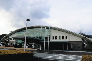 力士、女性巧みな水墨画 田家阿希雄さん追悼展、11月に名古屋で：中