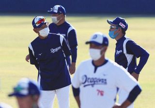 【中日】中村豊2軍守備走塁コーチがブライト健太&鵜飼航丞の育成に意欲「集中力を大事にしたい」
