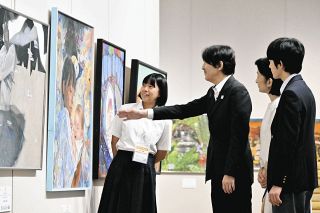 ＜全国高校総合文化祭ぎふ2024＞　秋篠宮ご夫妻、長男悠仁さまが県内を視察