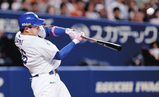 1年前は3桁の背番号…中日・松山晋也、サムライ初仕事で完全リレーに