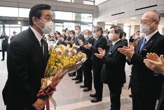 師とともに 色絵磁器に情熱 追悼・海部公子さん：北陸中日新聞Web