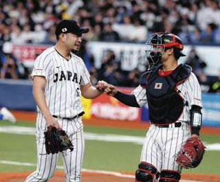 巨人・田中将大、ヤクルト・嶋基宏ヘッドコーチにあいさつ、2006年楽天