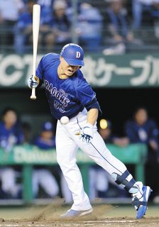 中日】今季の昇竜ユニ、袖には炎 京田選手会長は「85に伝統と歴史」8