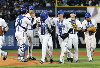 日本ハム】糸井嘉男さん、自腹でユニホーム購入し「11年ぶりの名護