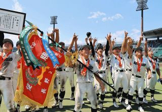 高校野球長野大会を記者が振り返る　シード校苦戦、DH制導入で打者活躍　