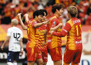 名古屋グランパス、楢崎正剛AGKコーチも始動 「あれだけ経験値のある