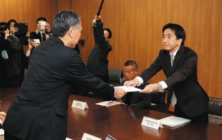 オスプレイ飛来、長野県が再発防止求める　北関東防衛局に要請書「住民からも不安や恐怖」