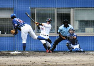 三甲が7－0で連覇　神戸で決勝、東海選抜軟式野球