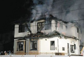 愛知・東浦町で住宅火災、2人の死亡確認　住人の60代男性と母親か、周辺の約2000戸が一時停電