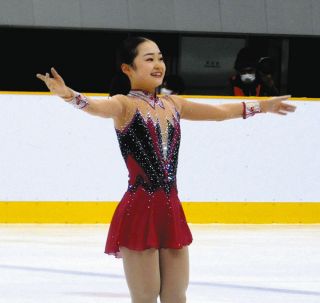 本田真凜は“パンツルック”でSPも調整不足を露呈「今日からジャンプの