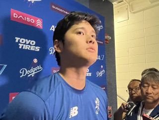 写真]大谷翔平元通訳 水原一平被告、裁判所で無言貫く - 本執筆