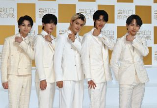 NHK紅白】平井大 トロピカルファッションで「stand by you―」を