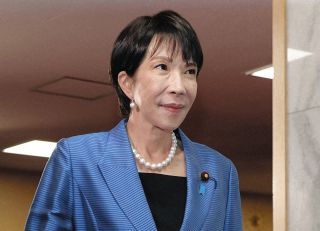 伝説のキャバ嬢”エンリケが35歳誕生日で『1008本の薔薇』『オリシャン