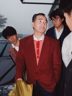 【実録　竜戦士たちの10・8】（7）巨人・長嶋茂雄監督と駒田徳広のミゾは深まるばかり…落合博満FA余波