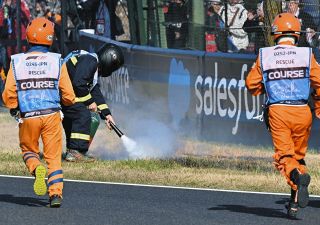F1日本GP】鈴鹿サーキットで何と映画を撮影中 ブラッド・ピット F1日本GP】鈴鹿サーキットで何と映画を撮影中 ブラッド・ピット