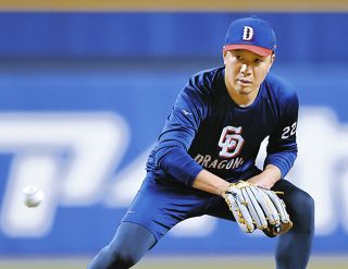 とにかく明るい！中日・チェイビス、スマイル＆「ハッピー」 強みは
