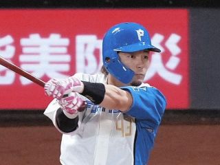 楽天で最も勝負強い男、渡辺佳明の決勝犠飛で延長戦制す 9回にはロッテ