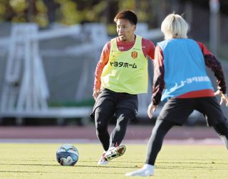 4年ぶり復帰のMF和泉竜司は練習から100％ 背番号「7」でチーム引っ張る