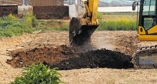 「鼻をつんざく酸っぱい臭い」堆肥の悪臭に近隣農家が苦情　愛知県田原市の事業者に