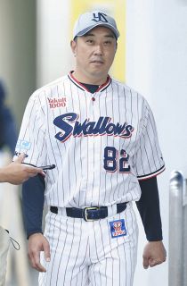 ロッテ】胸に煌めくキャプテンマーク…中村奨吾のユニホームを予約販売