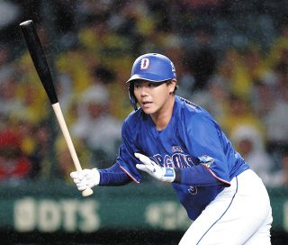 「こーゆー顔が見たかった」中日・高橋周平、試合とは違う“かわいい笑顔”にファンキュンキュン「めっちゃ良い顔してる」「イキイキ」「もうひと花咲かせようよ」