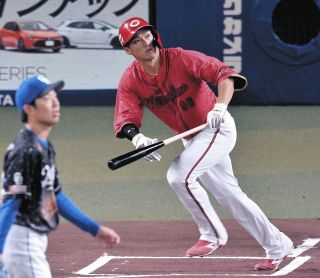 中日・岡林勇希、2025年は二塁打で幕開け！ 難敵DeNA・東の