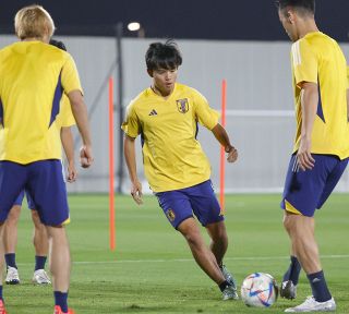 カズ”三浦知良の背番号「11」を永久欠番に…鈴鹿移籍で横浜FC
