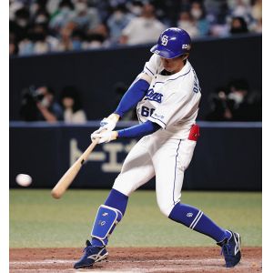 岡林勇希選手 セ・リーグ最多161安打全写真