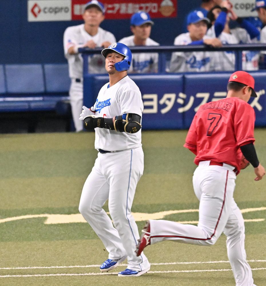 7月6日中日ドラゴンズ対広島カープ通路側エメラルドペア 7月6日中日ドラゴンズ対広島カープ通路側エメラルドペア