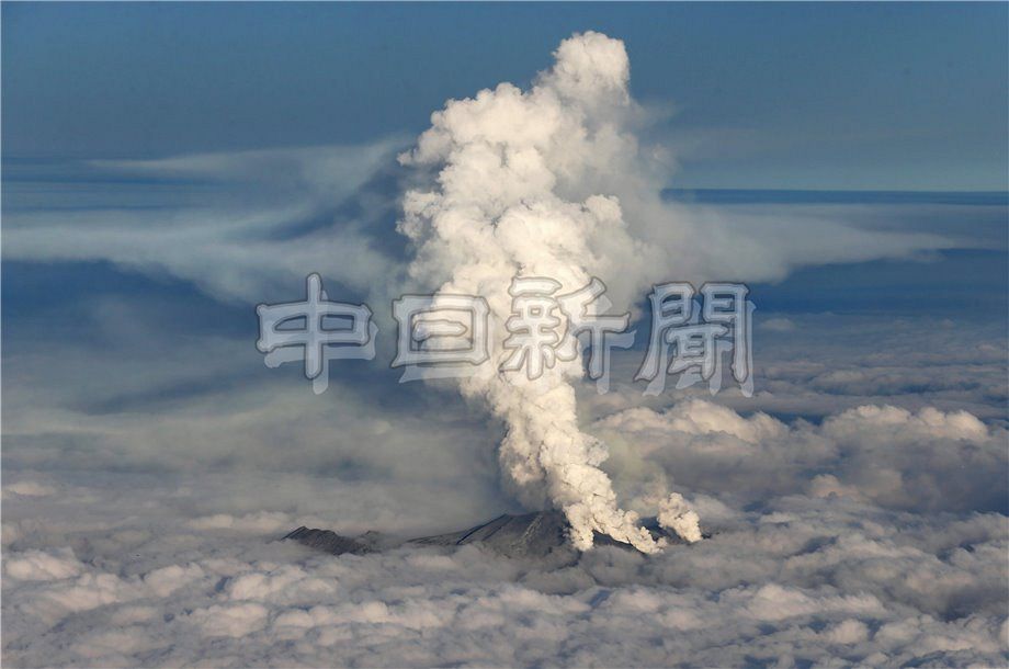 木曽御岳噴煙続く 諏訪之瀬島 連続噴火続く 噴煙2100メートル 鹿児島 | TBS NEWS DIG