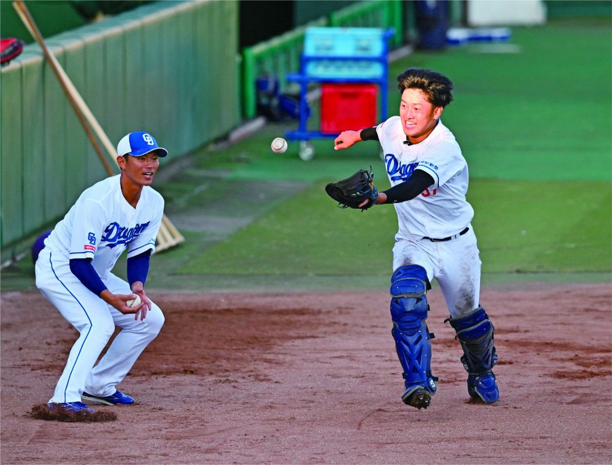 中日ドラゴンズ大野奨太コーチ 練習用ウェア 中日ドラゴンズ大野奨太