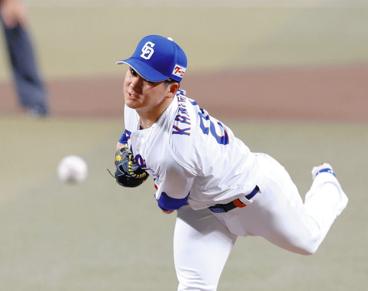 金丸、待望の初勝利。49年前の竜戦士は7月末初安打から新人王に