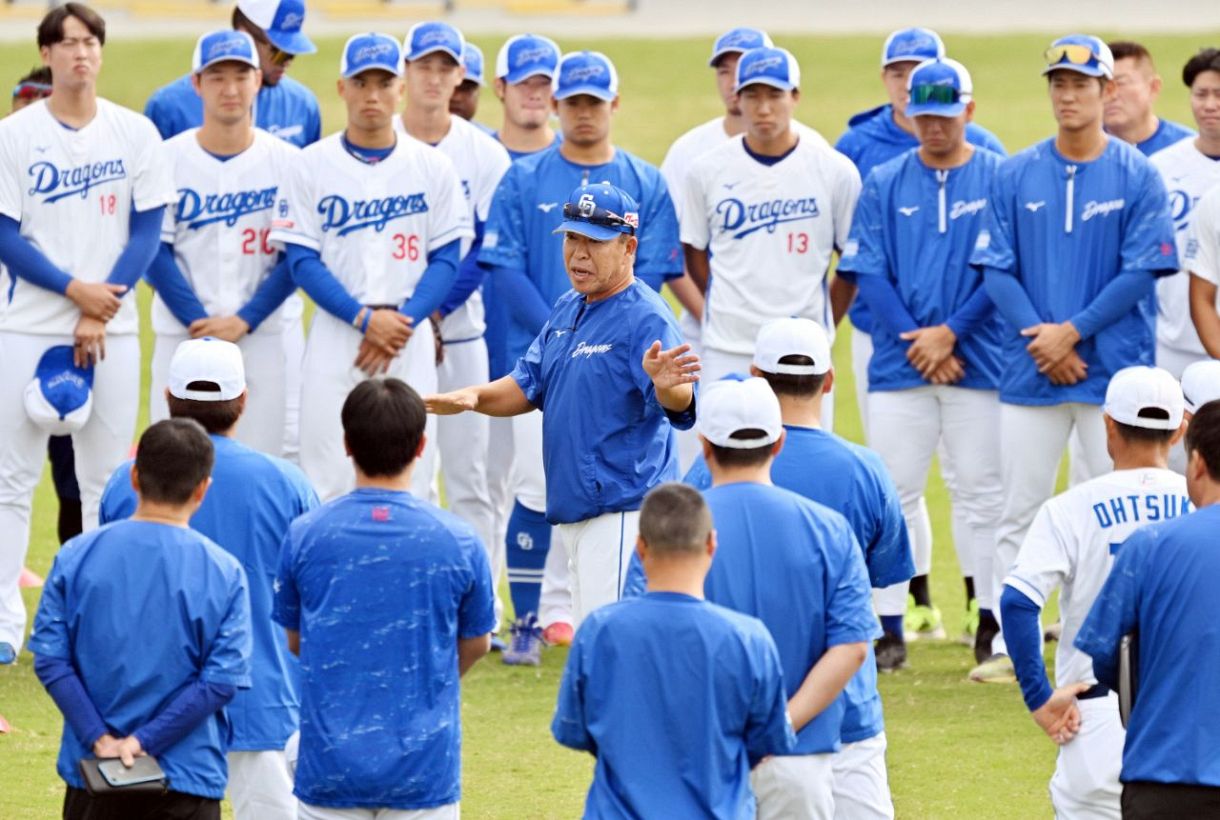 中日・立浪監督、尾田の盗塁死は「走らせているのでベンチの責任」、ゲッツー4度には「これだけ応援に来てもらっているのに申し訳ない」 ：ドラゴンズ情報 1336